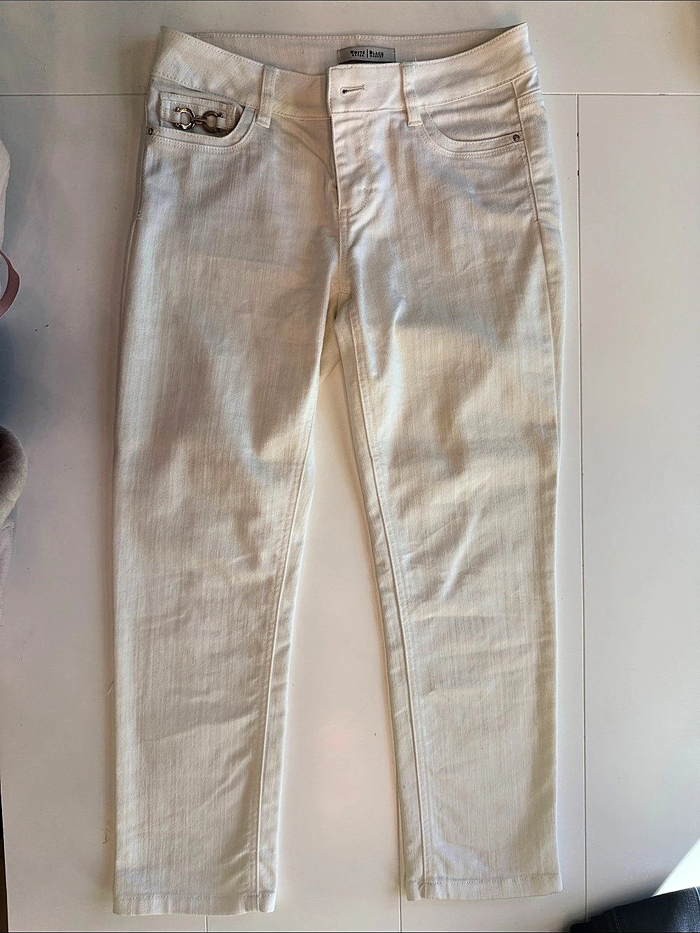 White House Black Market Skinny Jeans in White Waist 2